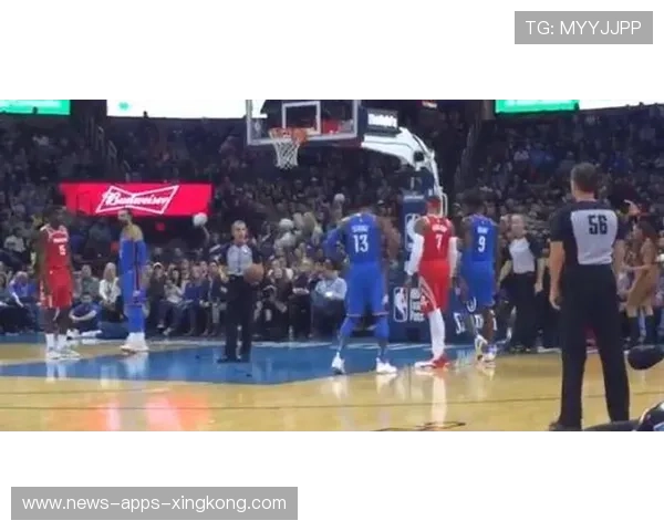 火箭三分外线精准命中引爆主场