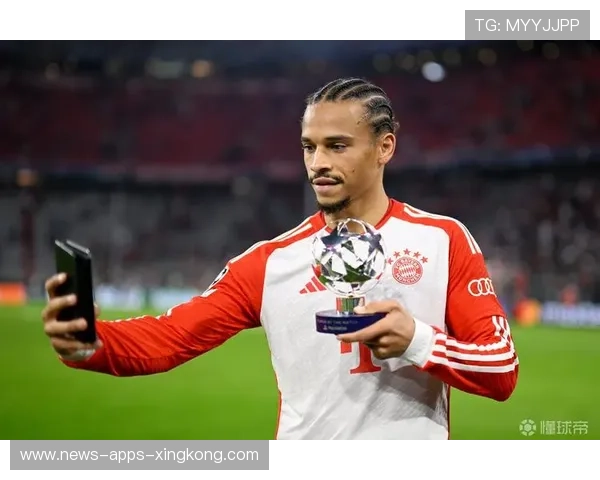 萨内花式突破连续变向晃飞防守,拜仁球迷集体尖叫 萨内花式突破连续变向晃飞防守,拜仁球迷集体尖叫