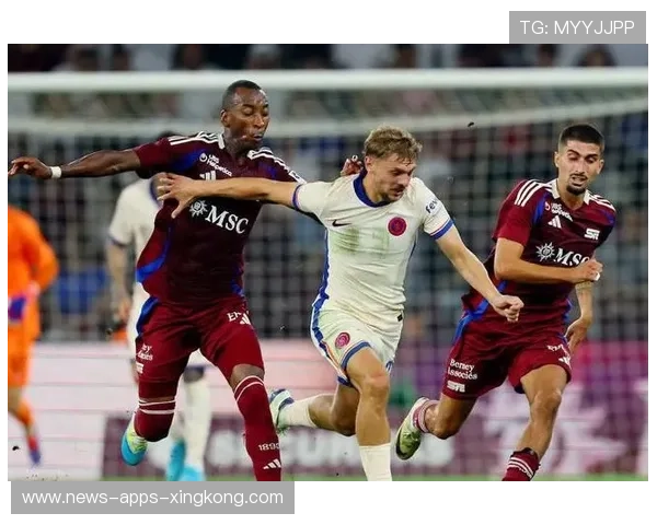 切尔西肋部突击效率极高,恩昆库小角度破门 切尔西肋部突击效率极高,恩昆库小角度破门